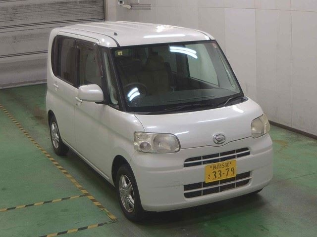 DAIHATSU TANTO 2008