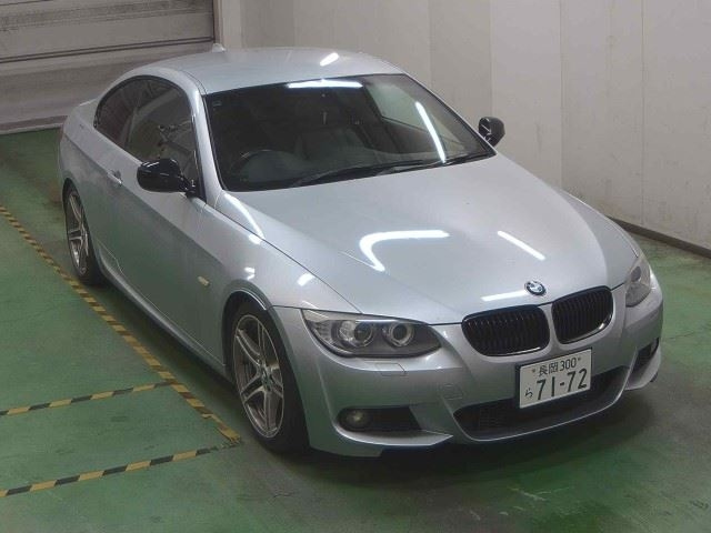 BMW 3 SERIES 2012