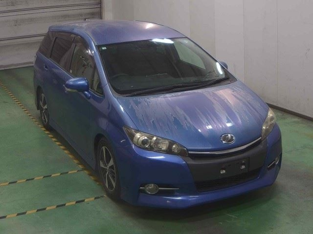 TOYOTA WISH 2012