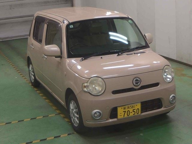 DAIHATSU MIRA 2010