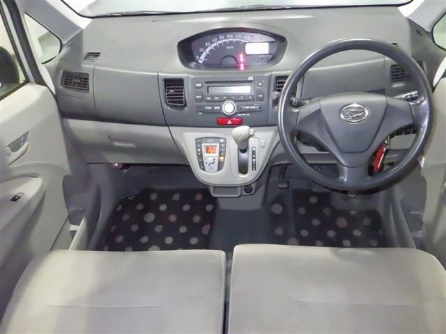 DAIHATSU MOVE 2012