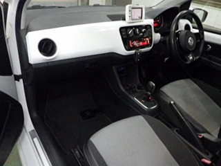 VOLKSWAGEN UP 2013