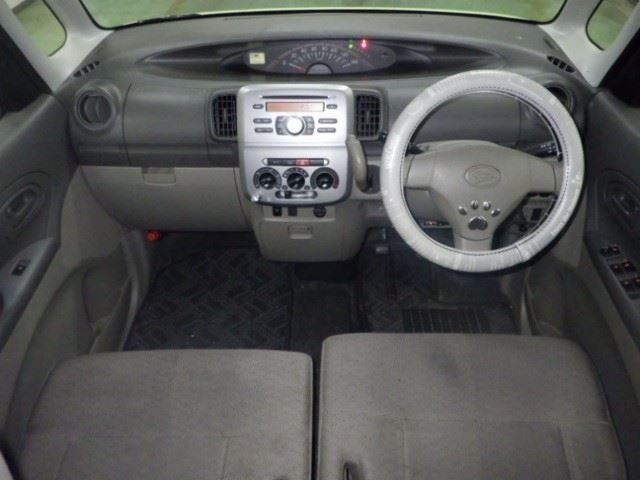 DAIHATSU TANTO 2012