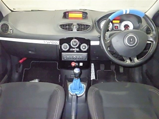RENAULT LUTECIA 2011