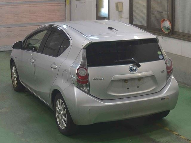 TOYOTA AQUA 2014
