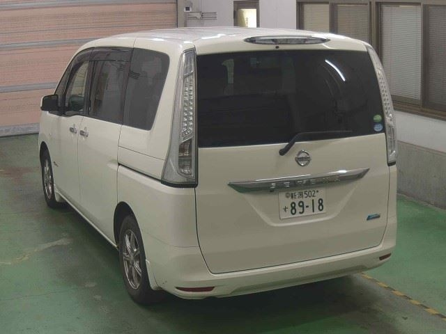 NISSAN SERENA 2013