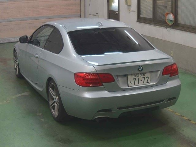 BMW 3 SERIES 2012