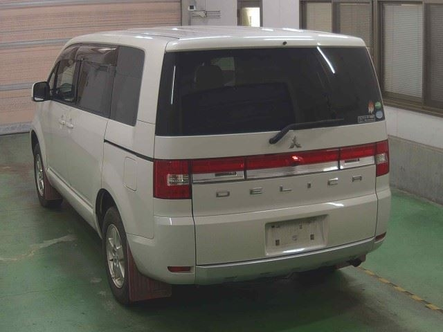 MITSUBISHI DELICA D5 2014
