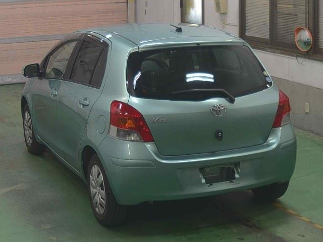 TOYOTA VITZ 2009
