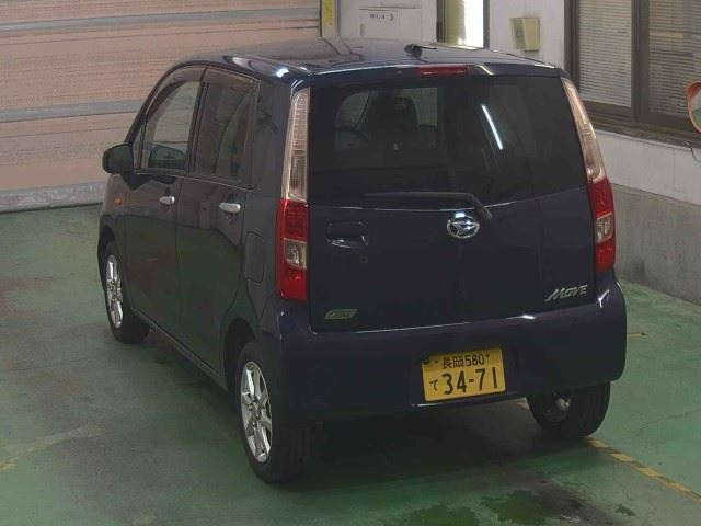 DAIHATSU MOVE 2011
