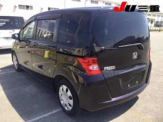 HONDA FREED 2010