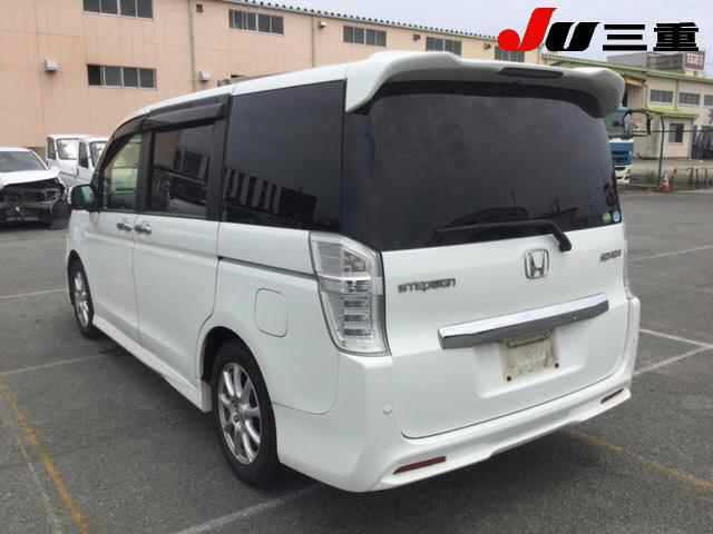 HONDA STEP WAGON 2012