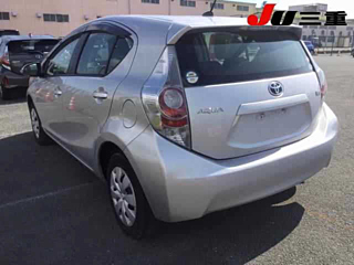 TOYOTA AQUA 2014