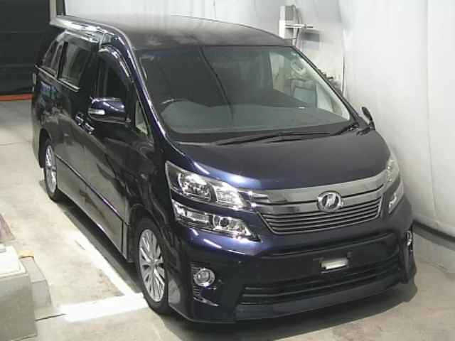 TOYOTA VELLFIRE 2013