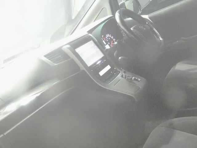 TOYOTA VELLFIRE 2013