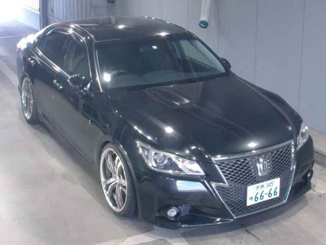 TOYOTA CROWN 2013