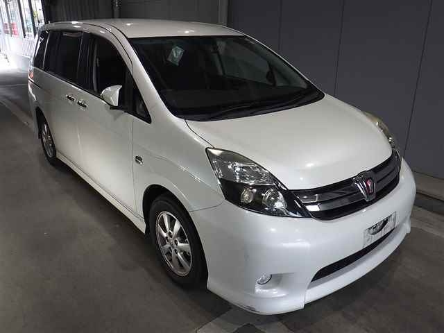 TOYOTA ISIS 2014