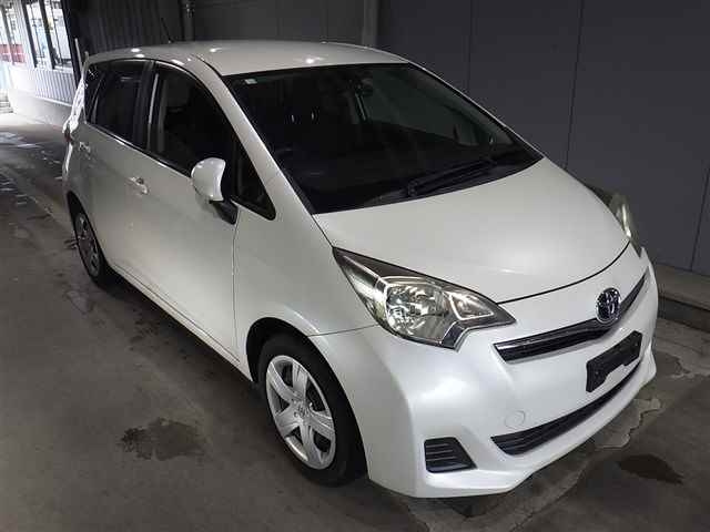 TOYOTA RACTIS 2012