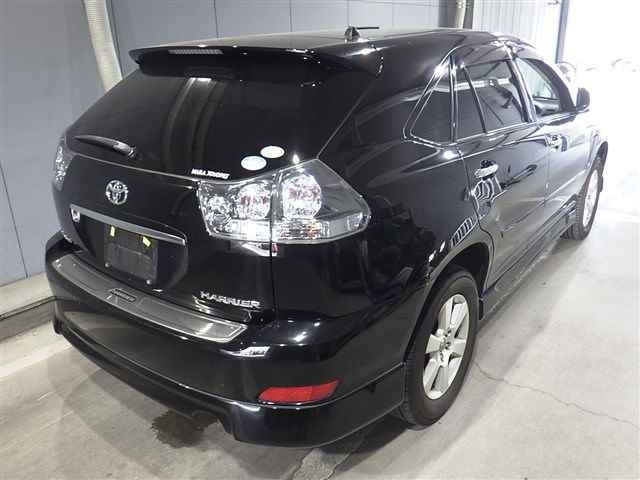 TOYOTA HARRIER 2011
