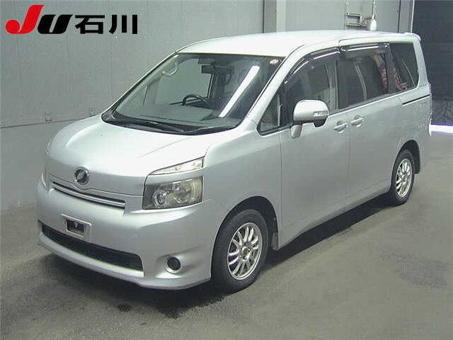 TOYOTA VOXY 2008