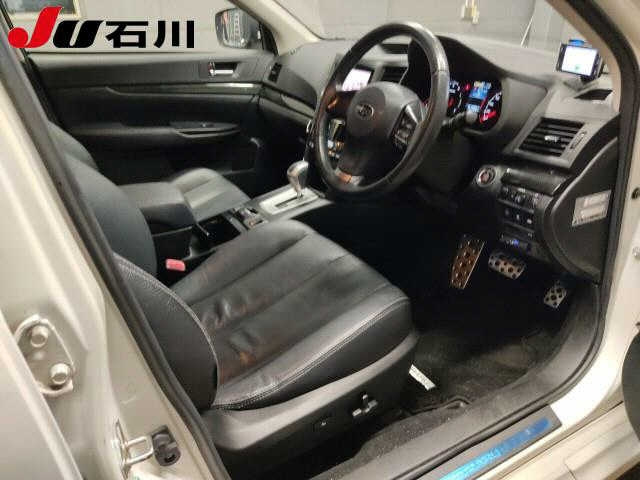 SUBARU LEGACY B4 2013