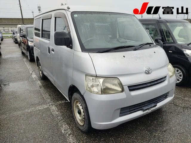 TOYOTA TOWN ACE VAN 2010