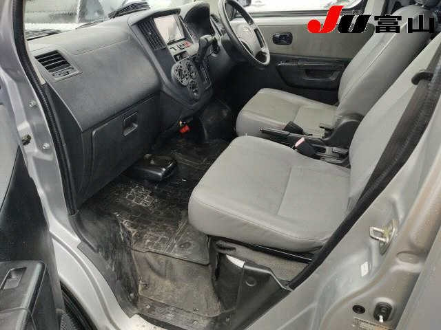 TOYOTA TOWN ACE VAN 2010