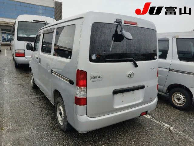 TOYOTA TOWN ACE VAN 2010
