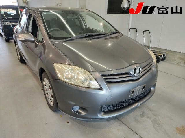 TOYOTA AURIS 2010