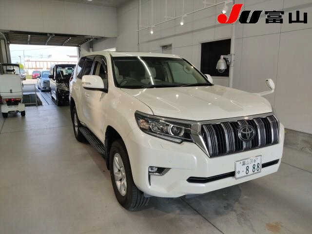TOYOTA LAND CRUISER PRADO 2021