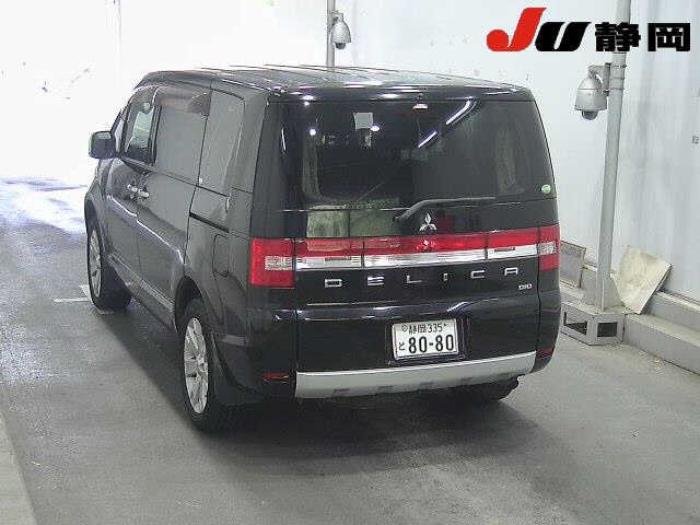 MITSUBISHI DELICA D5 2015