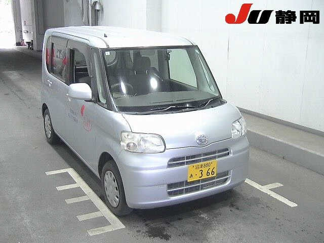 DAIHATSU TANTO 2010