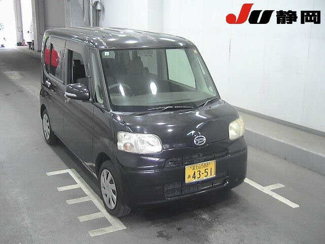 DAIHATSU TANTO 2011