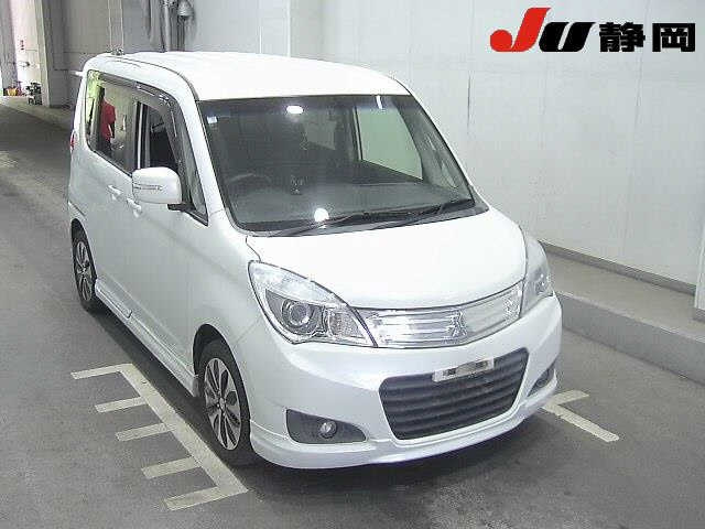 MITSUBISHI DELICA D2 2014