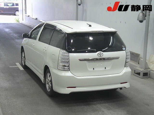 TOYOTA WISH 2008