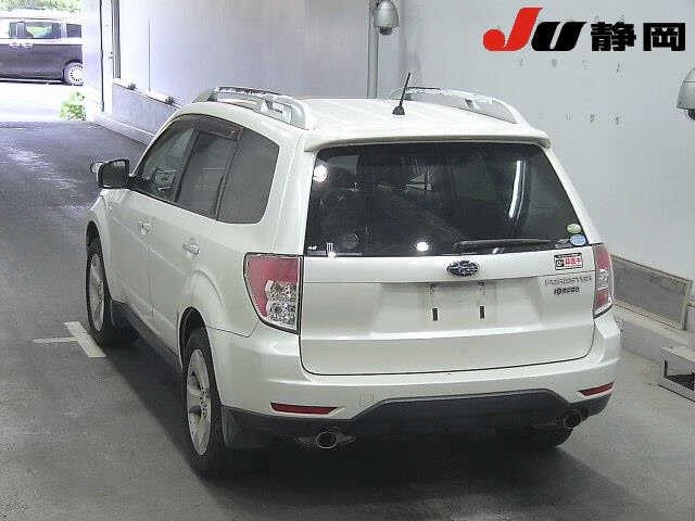 SUBARU FORESTER 2011