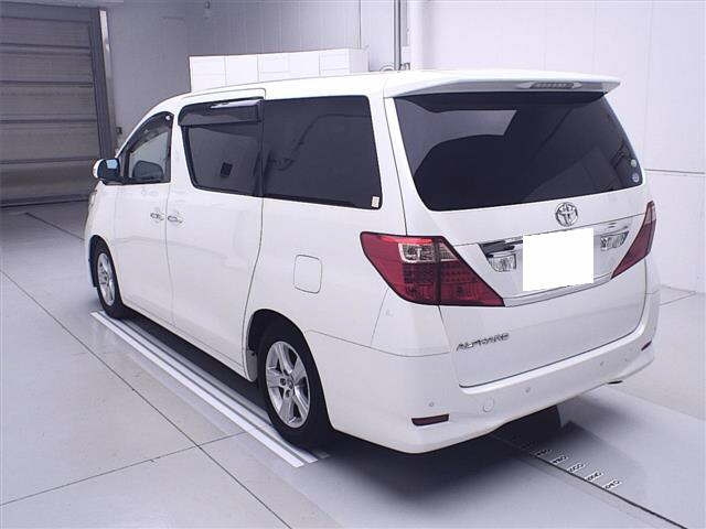 TOYOTA ALPHARD 2010