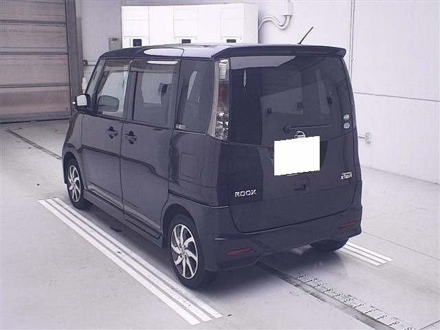 NISSAN ROOX 2012