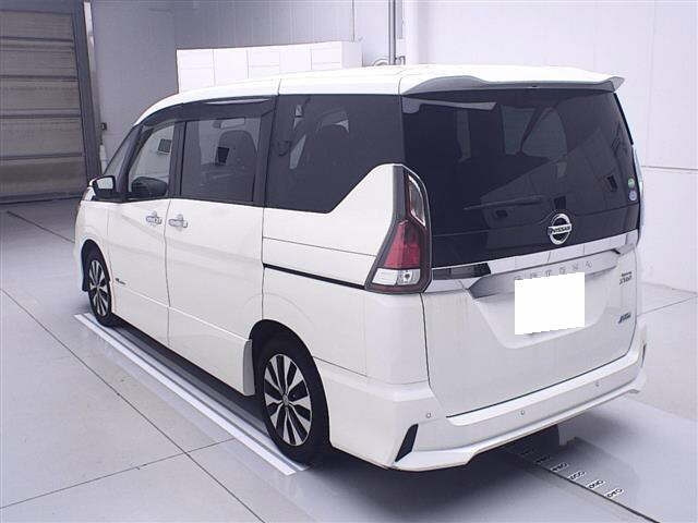 NISSAN SERENA 2017