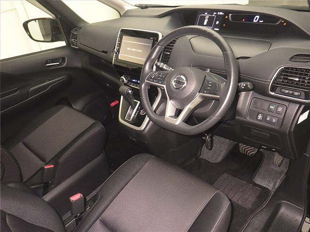 NISSAN SERENA 2017