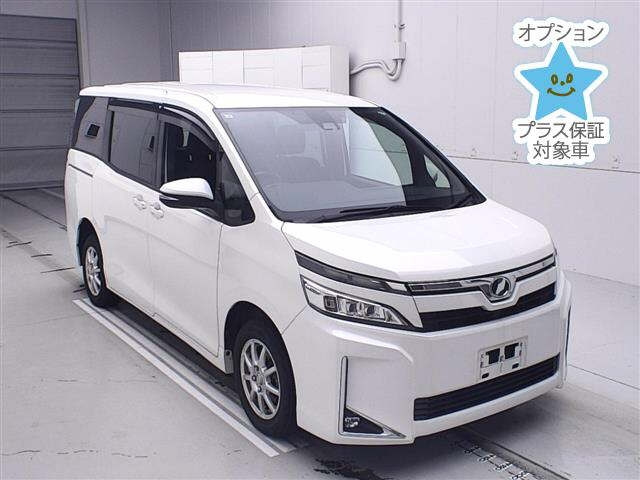 TOYOTA VOXY 2017