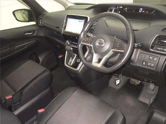 NISSAN SERENA 2018