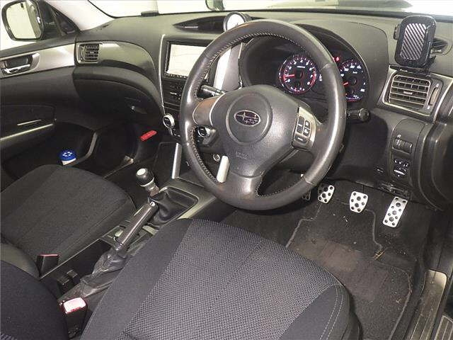SUBARU FORESTER 2011