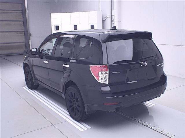SUBARU FORESTER 2011