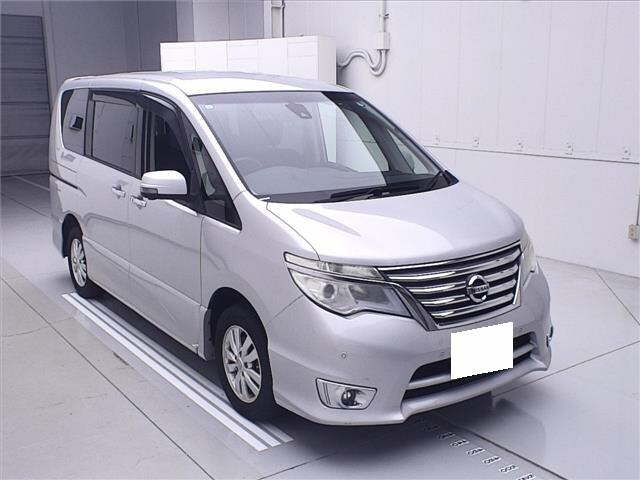 NISSAN SERENA 2015