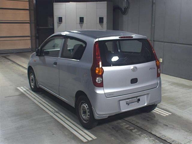 DAIHATSU MIRA 2010