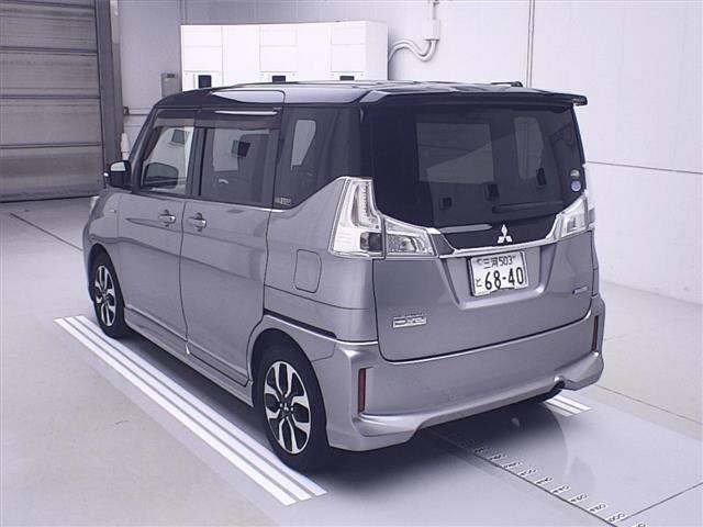 MITSUBISHI DELICA D2 2018