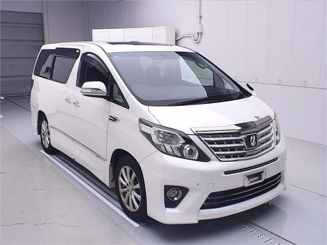 TOYOTA ALPHARD 2013