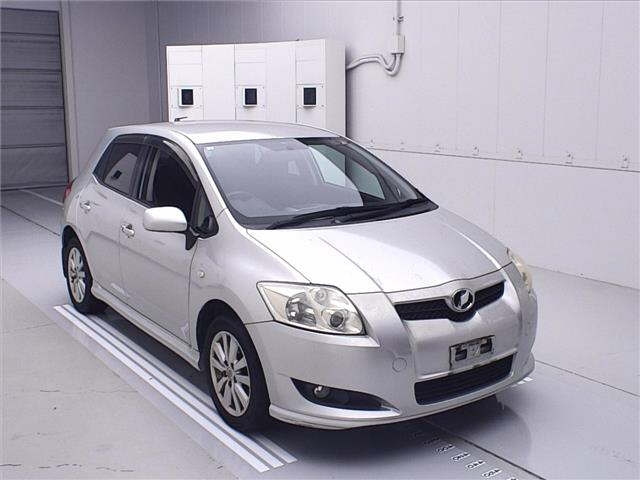 TOYOTA AURIS 2008