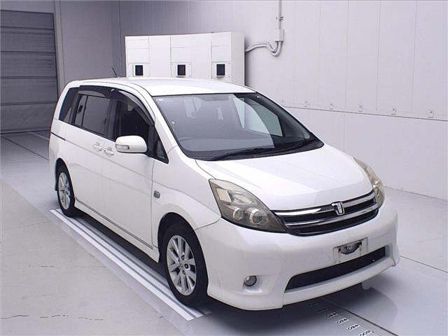 TOYOTA ISIS 2008